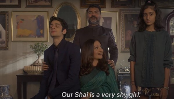 इस एक स्क्रीनशॉट से समझ आ रहा है कि रानी की अपनी फैमिली के साथ कैसी अंडरस्टैंडिंग है. फोटो - यूट्यूब 2