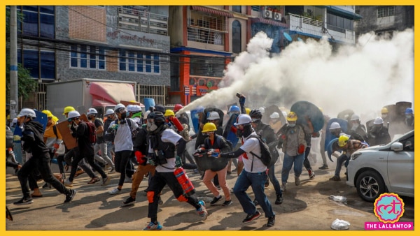 म्यांमार के लोग हर हालत में सैन्य शासन से निजात पाना चाहते हैं. (तस्वीर: एपी) Myanamr Protest 2021