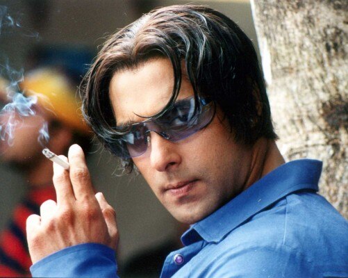 ओरिजिनल ने विक्रम का भला किया और रीमेक ने सलमान का. Tere Naam 2