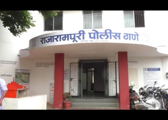 पुलिस ने लड़की की शिकायत के आधार पर आठ लोगों पर केस दर्ज किया है. पुलिस ने लड़की की शिकायत के आधार पर आठ लोगों पर केस दर्ज किया है.