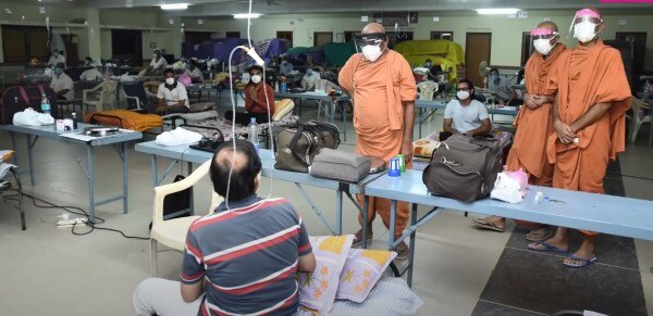 श्री स्वामीनारायण मंदिर, जिसे कोविड फेसिलिटी में तब्दील कर दिया गया. Covid Facility At Temple