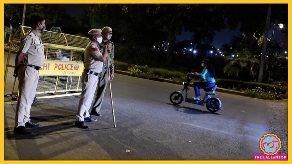 दिल्ली सरकार ने वीकेंड कर्फ्यू का ऐलान कर दिया है. इसके लिए कर्फ्यू पास दिल्ली पुलिस बनाएगी. इसका पूरा सिस्टम स्टेप बाई स्टेप जान लीजिए. (फोटो-पीटीआई) Delhi Police Weekend Curfew Epass