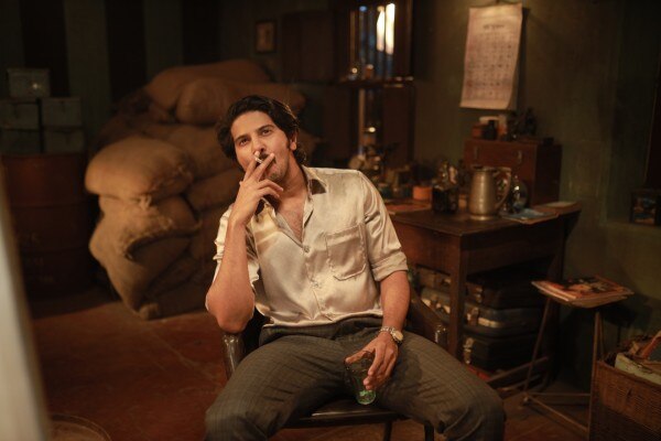 फिल्म में दुलकर बने हैं सुकुमार कुरूप. फोटो - फिल्म स्टिल Dulquer As Kurup 1