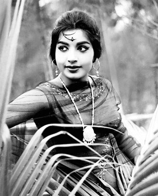 जया का जन्म मैसूर के मांड्या जिले में हुआ, जो अब कर्नाटक का हिस्सा है. Jayalalitha 3