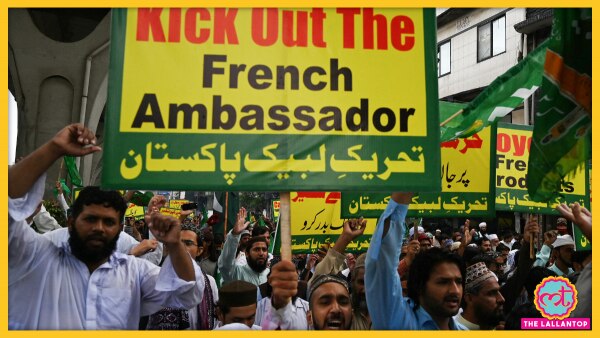 TLP की मांग है कि फ़्रांस के राजदूत को देश से निकाल दिया जाए. (तस्वीर: एपी) Pakistan France Rotest