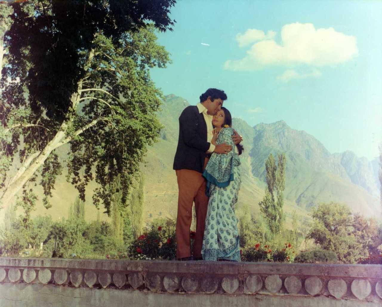 आंधी के लेखक को लेकर बना विवाद बहुत पुराना है. Aandhi Stills 1