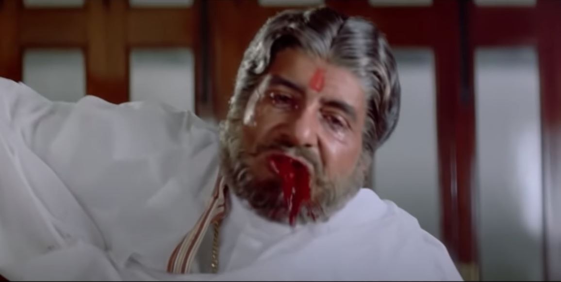 किसे पता था ठाकुर साहब की मजबूरी को लोग मीम्स में कंवर्ट कर देंगे. फोटो - यूट्यूब Khoon Ki Ultiyaan