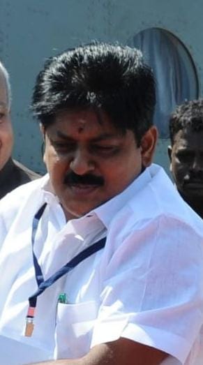 AIADMK के आरोपी नेता Maniknandan की फोटो. पीड़ित एक्ट्रेस ने अपनी शिकायत में कहा है कि मणिकनंदर ने पिछले पांच साल में तीन बार उनकी मर्जी के खिलाफ उनका गर्भपात कराया. (फोटो: इंडिया टुडे) AIADMK के आरोपी नेता Maniknandan की फोटो. पीड़ित एक्ट्रेस ने अपनी शिकायत में कहा है कि मणिकनंदर ने पिछले पांच साल में तीन बार उनकी मर्जी के खिलाफ उनका गर्भपात कराया. (फोटो: इंडिया टुडे)