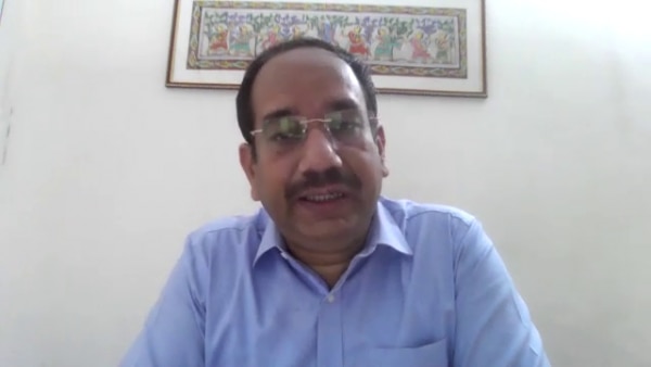 डॉ. अनुराग कुमार, एंड्रोलॉजिस्ट, मैक्स हॉस्पिटल, दिल्ली Vlcsnap 2021 05 13 13h47m40s234