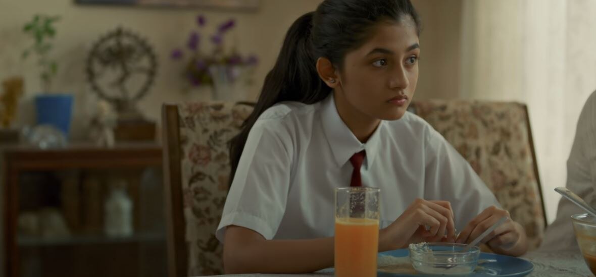 धृति का बेबाक होना ही उसे कास्ट में यूनिक बनाता है. फोटो - यूट्यूब Dhruti