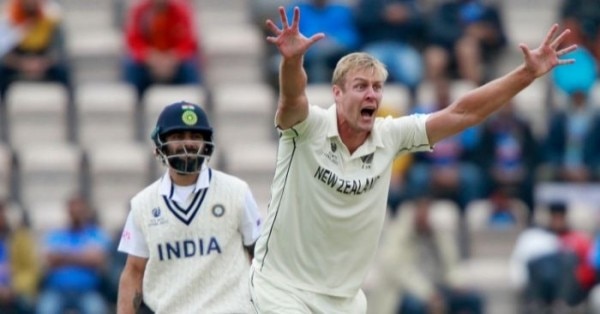 किवी टीम इस मैच में पांच तेज़ गेंदबाज़ों के साथ खेल रही है. फोटो: AP Kyle Jamieson (4)