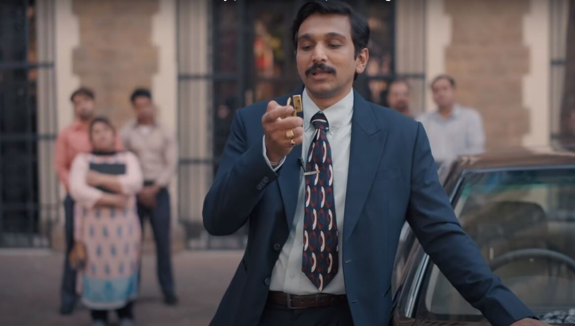 'स्कैम 1992' में प्रतीक गांधी. Pratik In Scam 3