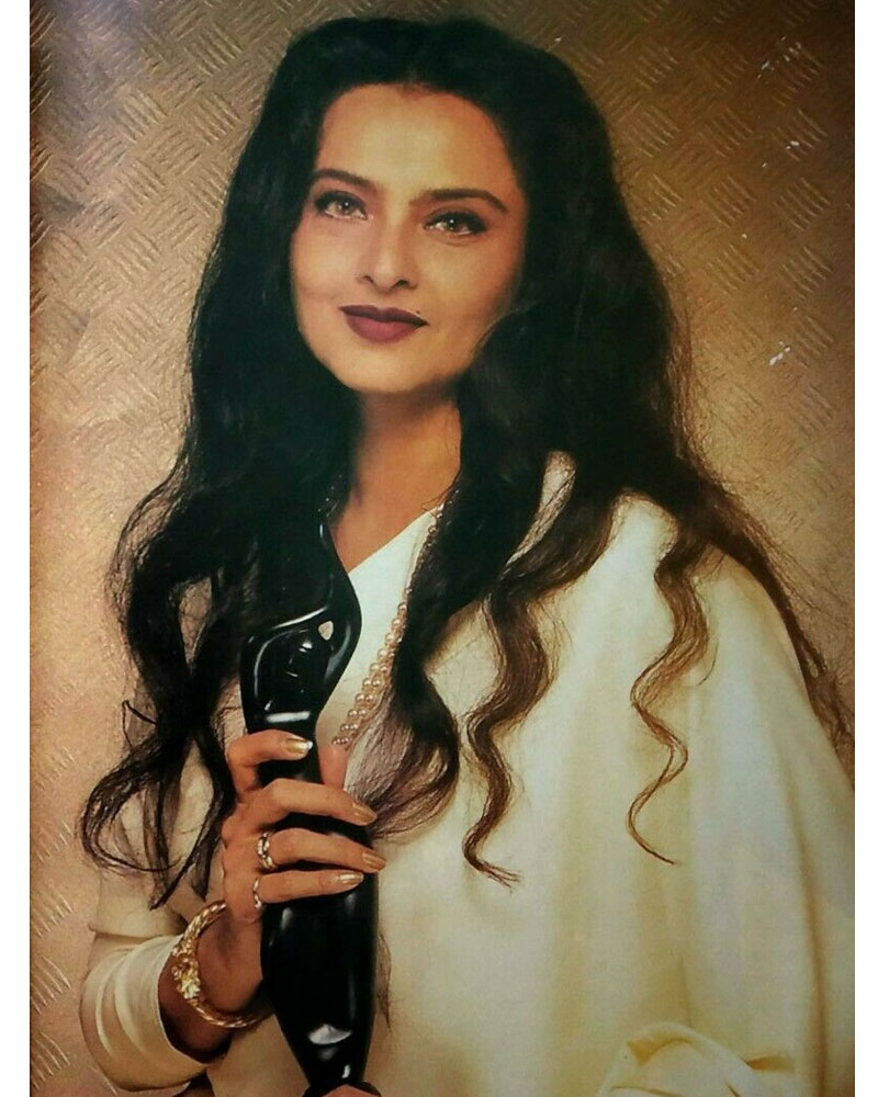 'मैडम माया' की बदौलत रेखा के हिस्से कई अवॉर्ड्स आए. Rekha Filmfare Award