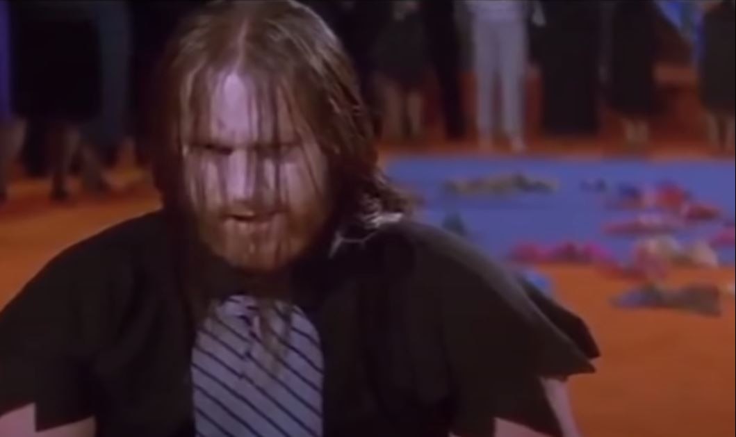 अक्षय ने फिल्म में जिस अंडरटेकर से लड़ाई की, वो असली था ही नहीं. Undertaker Panga