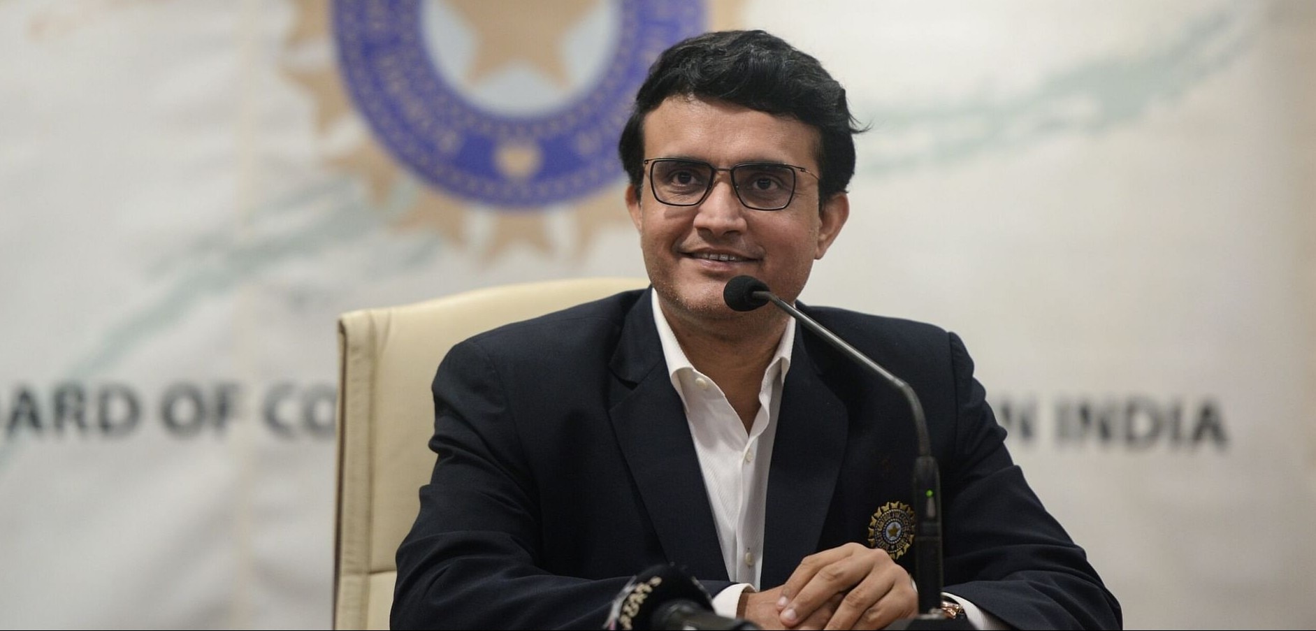 बीसीसीआई प्रेसिडेंट बनने के बाद एक प्रेस कॉन्फ्रेंस को संबोधित करते सौरभ गांगुली. बीसीसीआई प्रेसिडेंट बनने के बाद एक प्रेस कॉन्फ्रेंस को संबोधित करते सौरभ गांगुली.