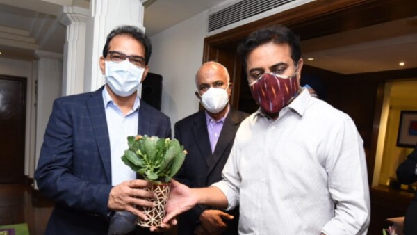 तेलंगाना सरकार ने साबू का स्वागत किया है. फोटो सोर्स- MinisterKTR, Twitter Ktr 2
