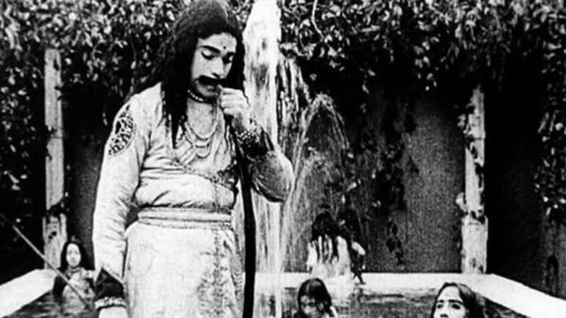 मतलब अब सरकार 'राज्य हरिश्चंद्र' जैसी फिल्म का भी सर्टिफिकेट फिर से जांच सकती है. Raja Harishchandra