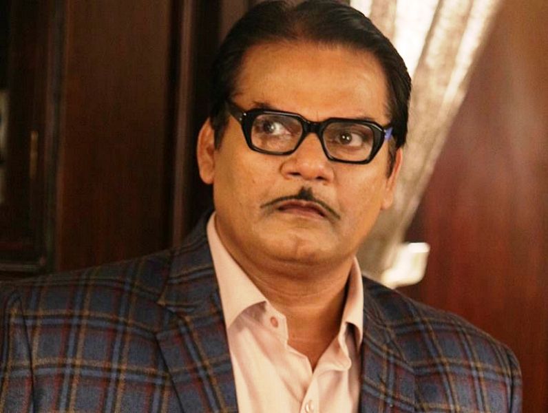 फिल्मों के अलावा टीवी पर भी एक्टिव तौर पर काम करते रहते हैं. Akhilendra Mishra 1