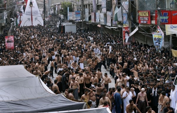 पाकिस्तान के रावलपिंडी में मुहर्रम का नजारा. (तस्वीर- पीटीआई) Muslim Month Of Muharram