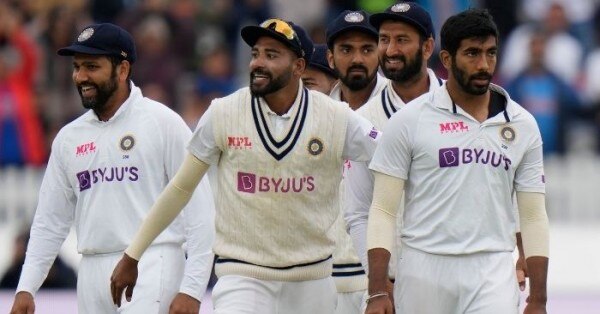 भारत की मौजूदा टेस्ट टीम. फोटो: AP Bumrah Siraj Team India