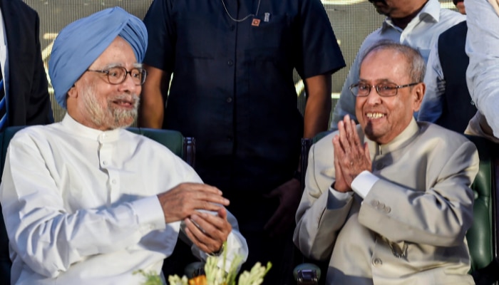 मनमोहन सिंह ने प्रणब मुखर्जी की अध्यक्षता में समिति गठित कर जातिगत जनगणना पर बात आगे बढ़ाई थई. (फाइल फोटो- PTI) Manmohan Pranab