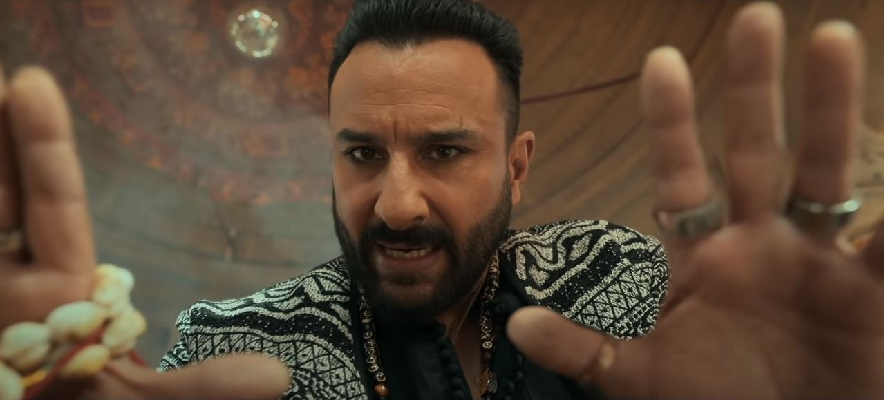 सैफ के किरदार से 'गो गोवा गॉन' जैसी वाइब आ रही है. Saif Ali Khan