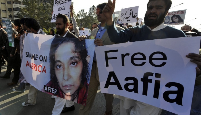 आफ़िया के समर्थन में तमाम जगह प्रदर्शन हुए थे. Afia