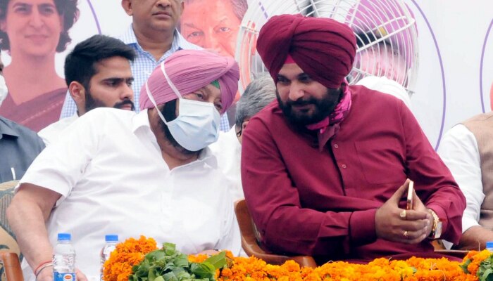 अमरिंदर-सिद्धू टसल के बीच ये सर्वे पंजाब कांग्रेस की चिंताएं बढ़ा सकते हैं. Amarinder Sidhu (1)