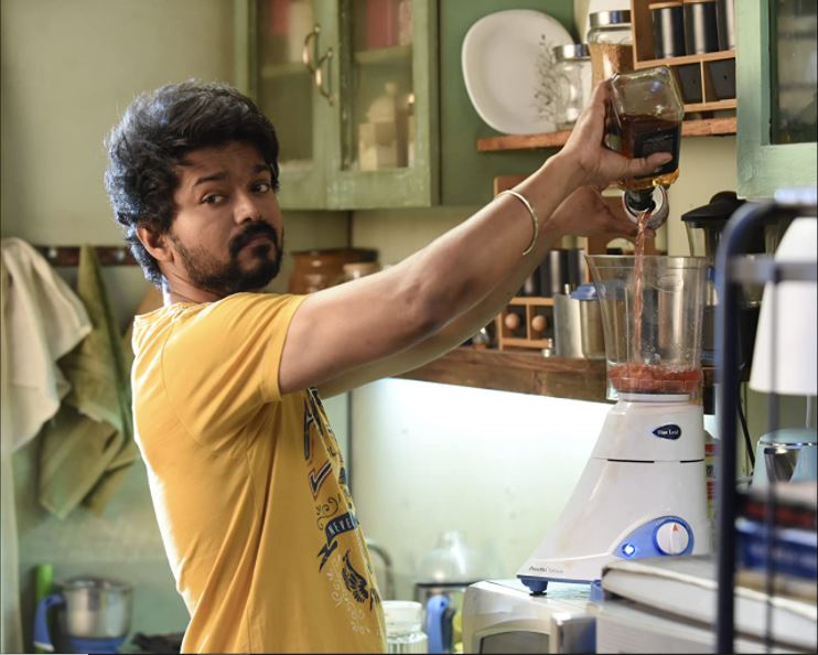 'मास्टर' ने बेजान पड़ी थिएटर इंडस्ट्री में जान फूंक दी थी. Jd 2