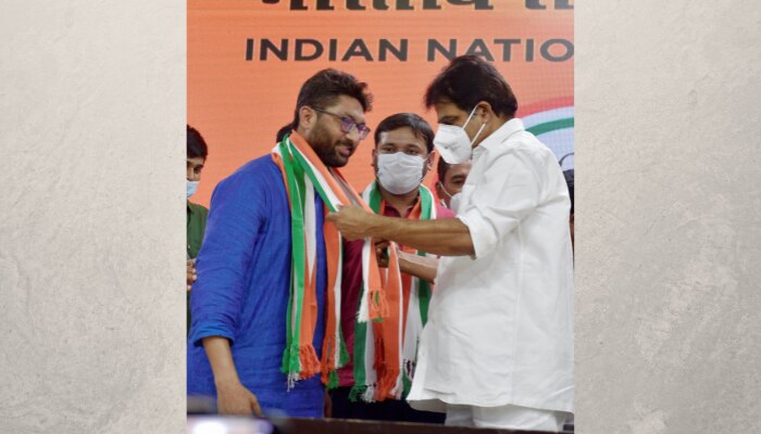 कन्हैया कुमार के साथ जिग्नेश ने भी कांग्रेस जॉइन की. (फोटो- ANI) Jignesh Mevani