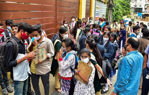 प्रतीकात्मक तस्वीर. (साभार-पीटीआई) Sslc Exam In Bengaluru