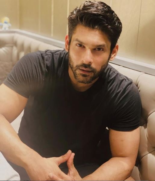 रिपोर्ट्स के मुताबिक शो की शूटिंग जल्दी ही शुरू होने वाली थी. Sidharth Shukla 1