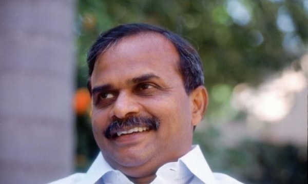 रेड्डी 1978 में सक्रिय राजनीति में शामिल हुए और उसी वर्ष पुलिवेंदुला निर्वाचन क्षेत्र जीता और ग्रामीण विकास राज्य मंत्री (1980-82) बने.(तस्वीर: Getty) Untitled Design (3)