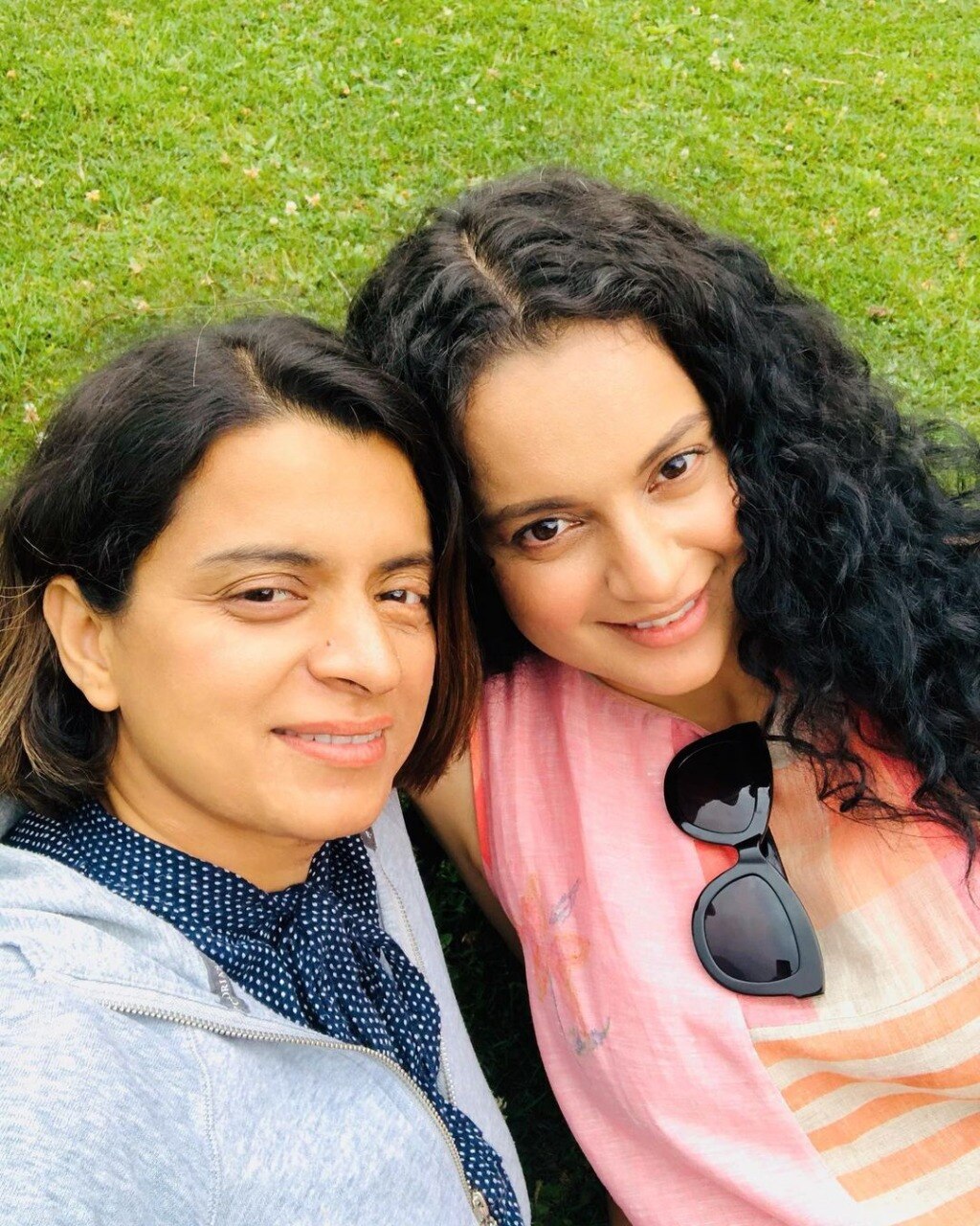 अपनी बहन रंगोली चंदेल के साथ कंगना रनौत. अपनी बहन रंगोली चंदेल के साथ कंगना रनौत.
