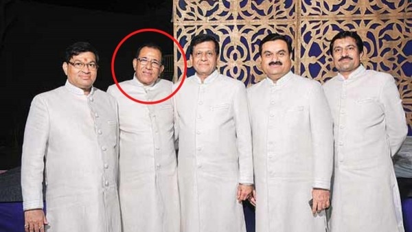 बिजनेसमैन गौतम अडाणी के बड़े भाई विनोद अडाणी का नाम भी पैंडोरा पेपर्स में सामने आया है.(फोटो-विनोद अडाणी की फेसबुक वॉल से) Vinod Adani Pandora Papers Leak