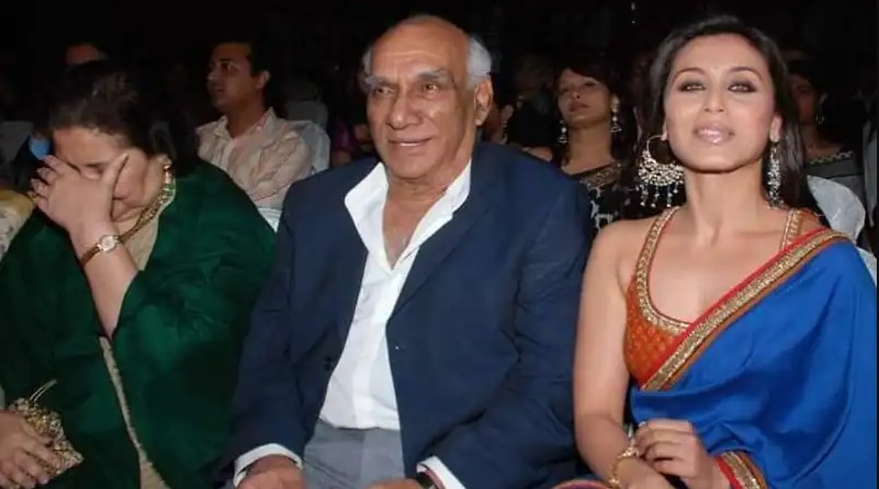 एक इवेंट के दौरान यश चोपड़ा के साथ रानी मुखर्जी. एक इवेंट के दौरान यश चोपड़ा के साथ रानी मुखर्जी.