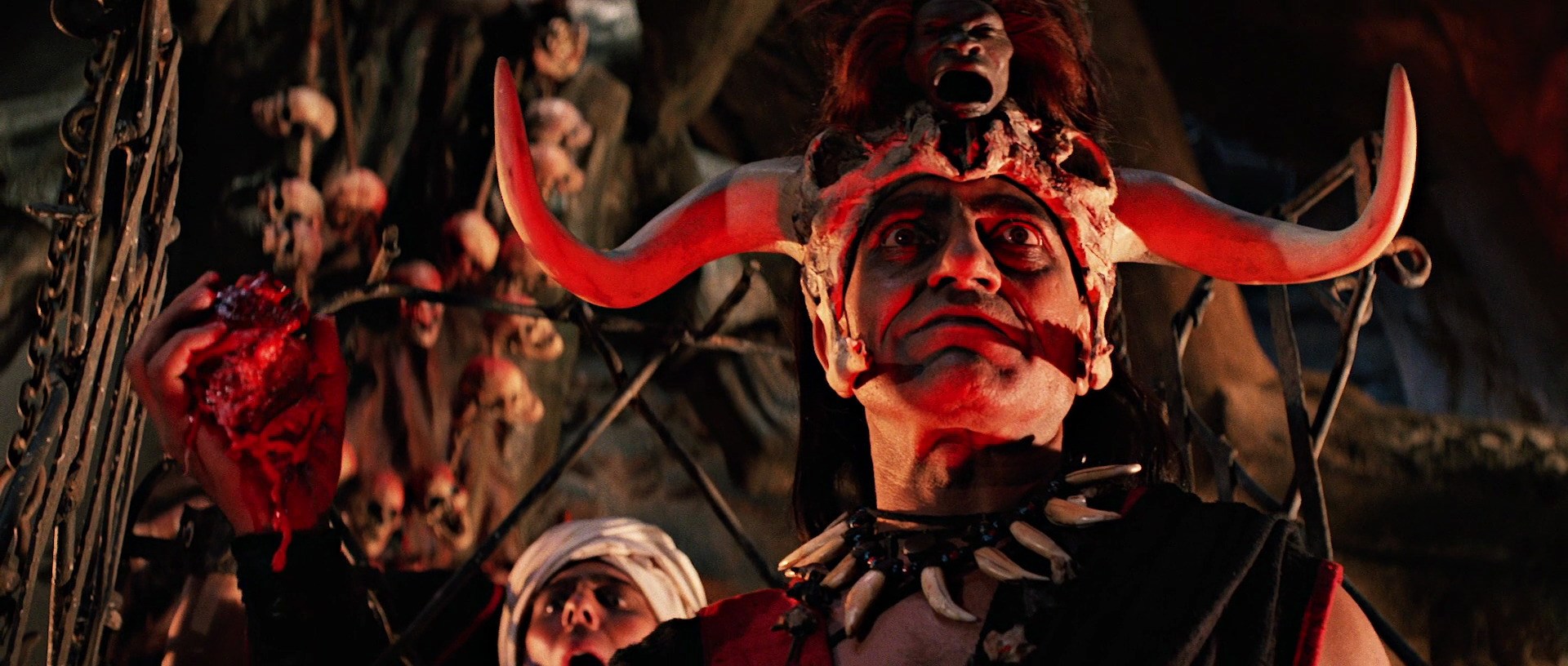 'इंडियाना जोन्स' के एक सीन में अमरीश पुरी. Indiana Jones And The Temple Of Doom