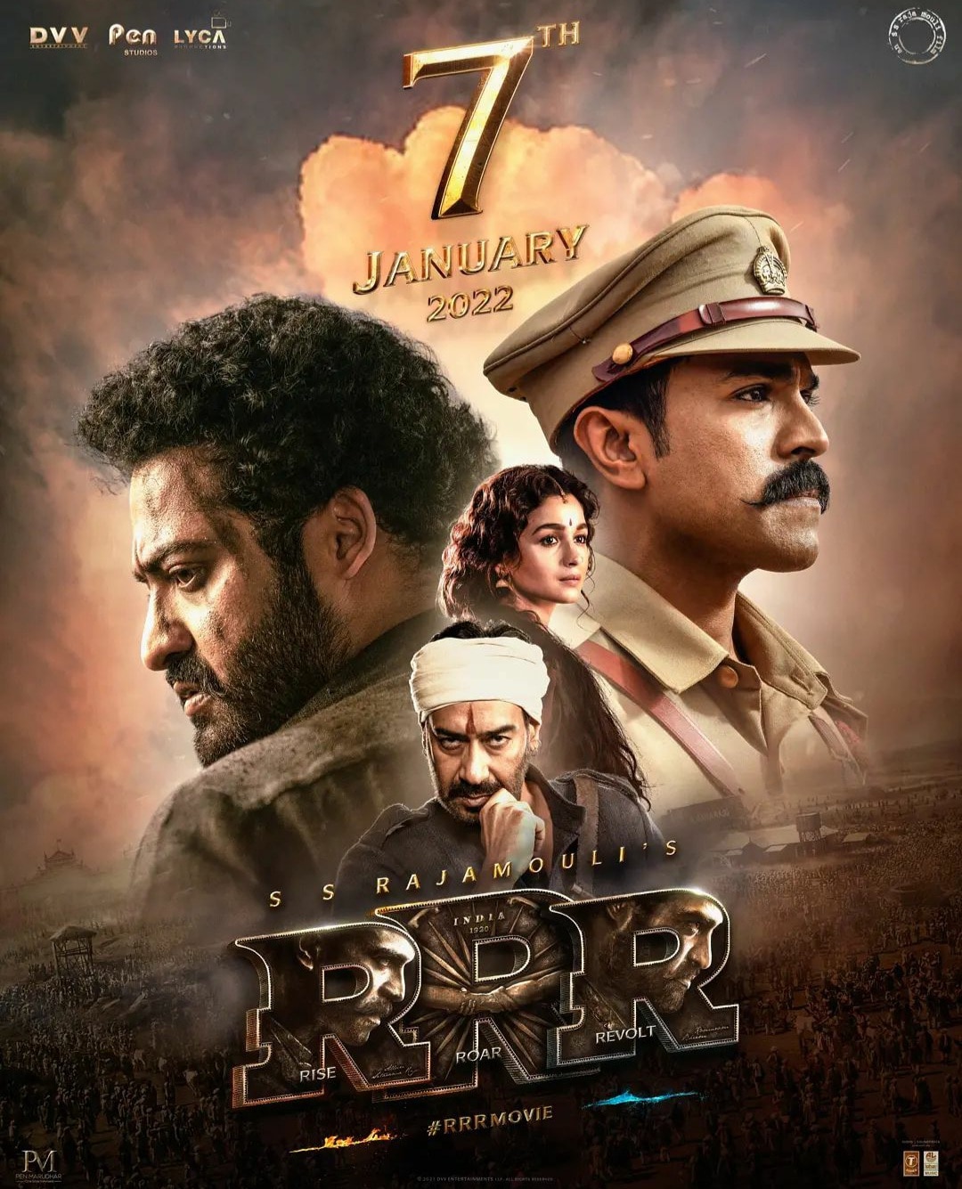 फिल्म 'RRR' के पोस्टर पर NTR Jr., राम चरण, आलिया भट्ट और अजय देवगन. फिल्म 'RRR' के पोस्टर पर NTR Jr., राम चरण, आलिया भट्ट और अजय देवगन.