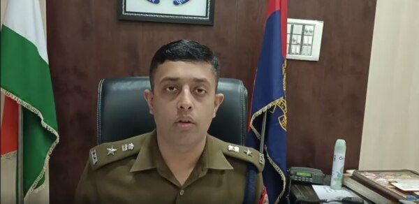 कासगंज के एसएसपी रोहन बोत्रे (आजतक) कासगंज के एसएसपी रोहन बोत्रे (आजतक)