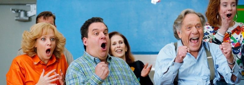 George Segal (1934 2021) Right, In A Scene Of American Sitcom The Goldbergs. George Segal (1934 2021) Right, In A Scene Of American Sitcom The Goldbergs.