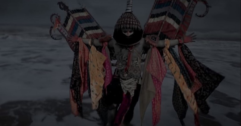 फिल्म से एक स्टिल. Kalira Atita