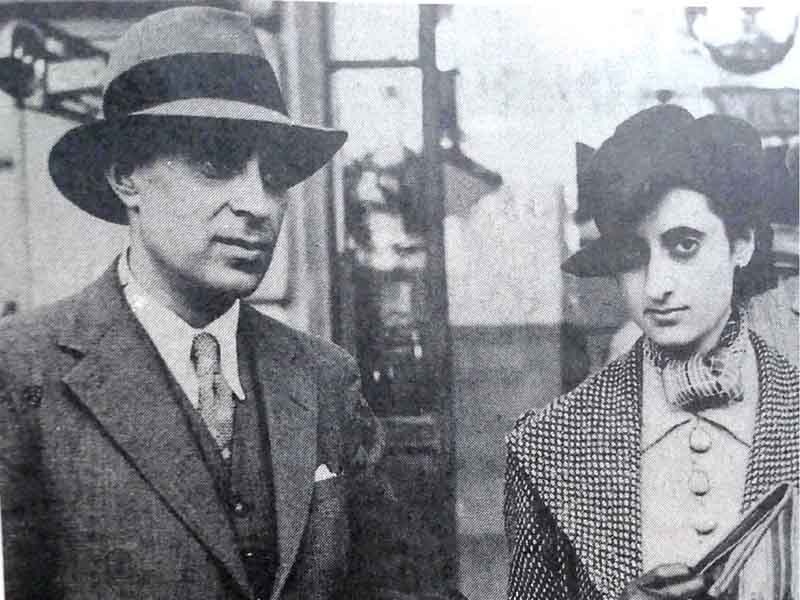 पिता नेहरू के साथ इंदिरा. फोटो: इंडिया टुडे