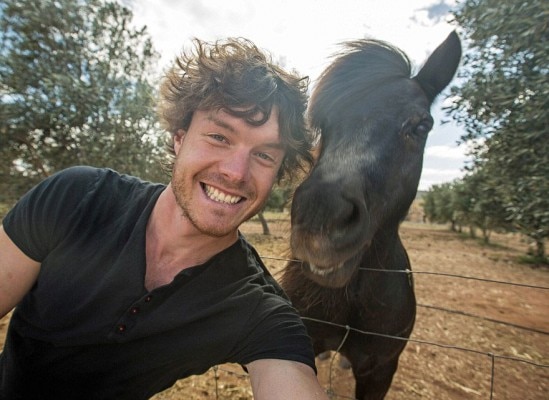 allan dixon animal selfie 5