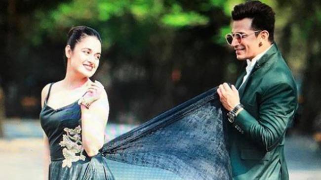 The lovestory started at the sets of Bigg Boss 9 The lovestory started at the sets of Bigg Boss 9