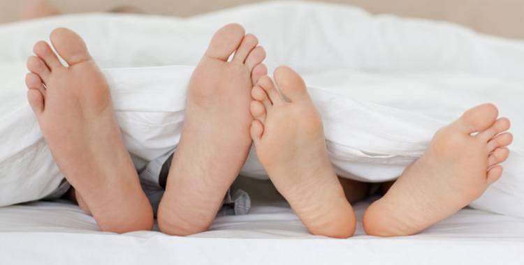 Your sleeping position reveals alot about your love life Your sleeping position reveals alot about your love life