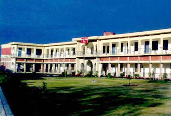 चारसदा में मौजूद है विश्वविद्यालय