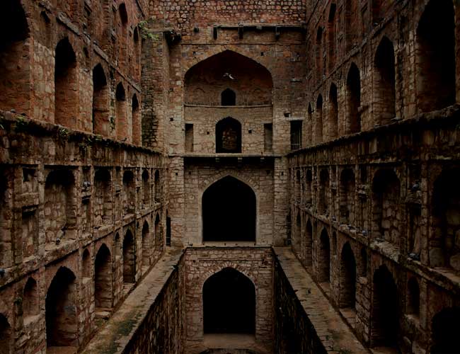 Agrasen ki BaoliLocated in Delhi, this 14th century baoli was constructed by Maharja Agrasen. Now completely dry, it is once said to have been filled with black water which asked the people to commit suicide. The water is believed to have had hypnotized people and drove them to death!