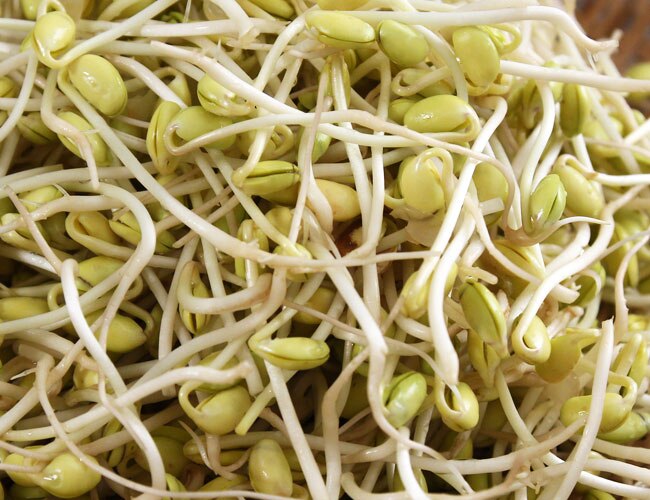 9 foods that can make you sick immediately