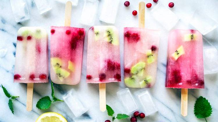 These iced lollies will make you forget about other ice creams. Photo Courtesy: Pinterest/CookingLight These iced lollies will make you forget about other ice creams. Photo Courtesy: Pinterest/CookingLight