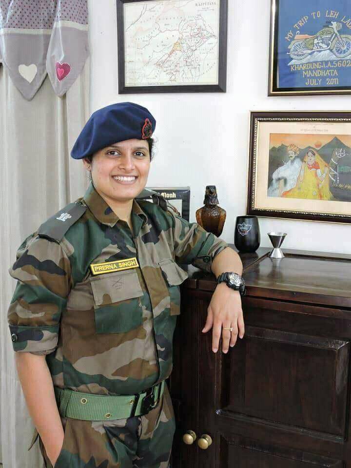यूनिफ़ॉर्म में प्रेरणा. फोटो: फेसबुक यूनिफ़ॉर्म में प्रेरणा. फोटो: फेसबुक